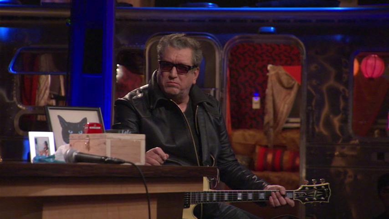 Steve Jones is all about the DIY