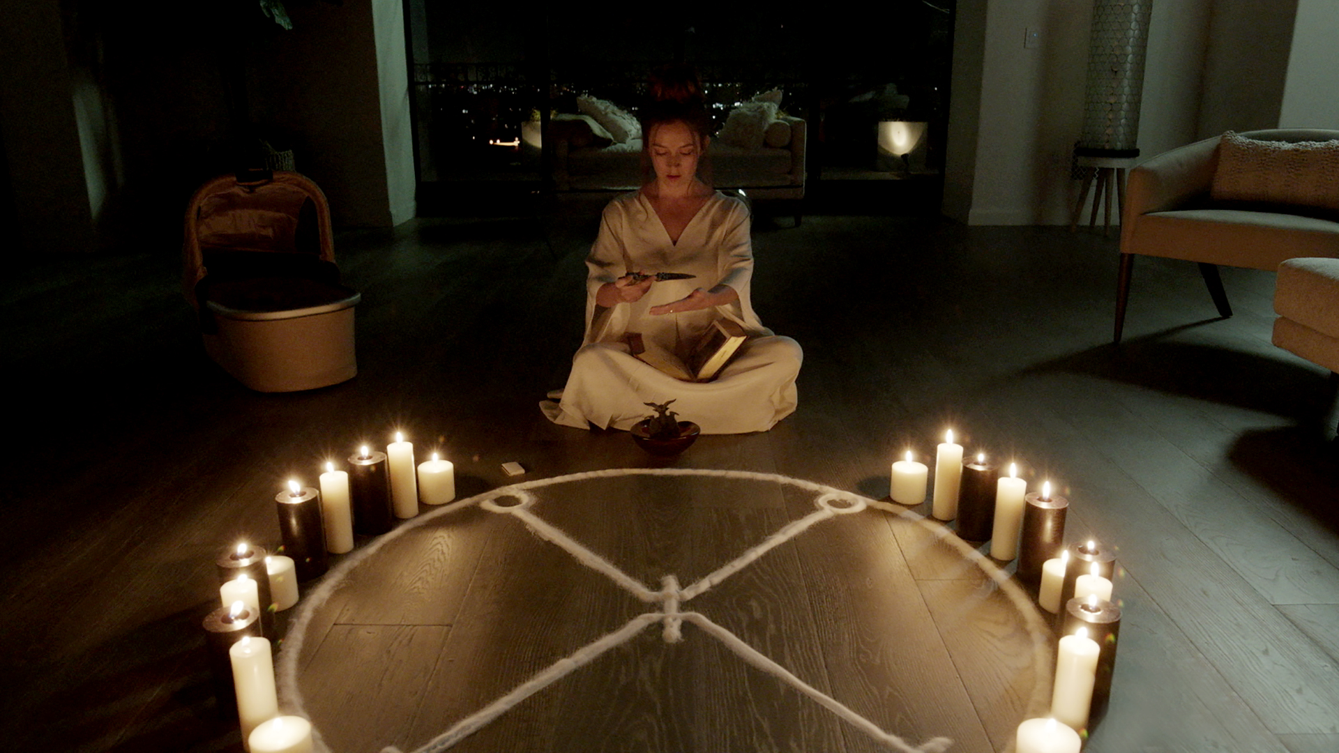Watch American Horror Stories: Official Trailer